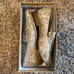 Indigo rd. Brand shoe